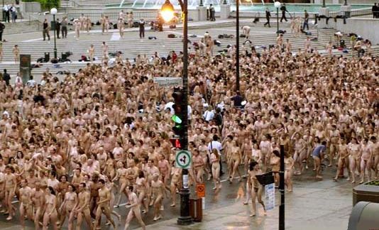 New no clothes policy should stop shoplifting